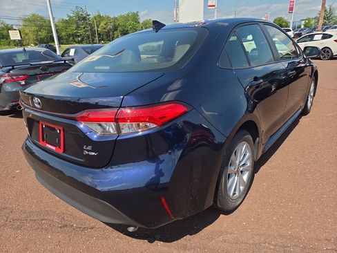 Certified 2026 Toyota Corolla LE w/ LE Premium Package FWD image 3