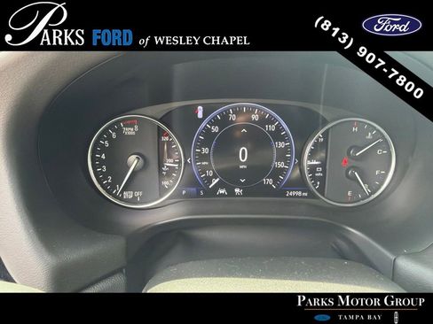 Used 2023 Buick Enclave Avenir w/ Avenir Technology Package AWD/4WD image 12