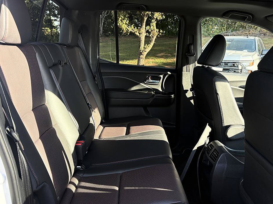 Used 2023 Honda Ridgeline Black Edition image 11