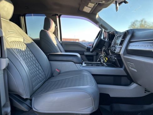 Used 2018 Ford F250 XLT w/ XLT Value Package image 9