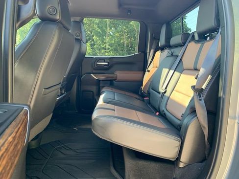 Used 2022 Chevrolet Silverado 1500 High Country AWD/4WD image 17