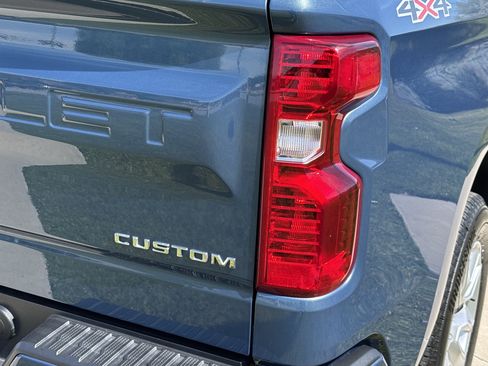 Certified 2024 Chevrolet Silverado 1500 Custom AWD/4WD image 9