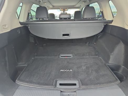 Used 2023 Nissan Rogue SL w/ SL Premium Package AWD/4WD image 12