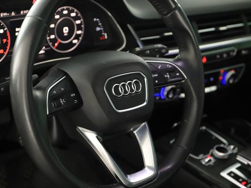 Used 2019 Audi Q7 3.0T Premium Plus w/ Premium Plus Package AWD/4WD image 16