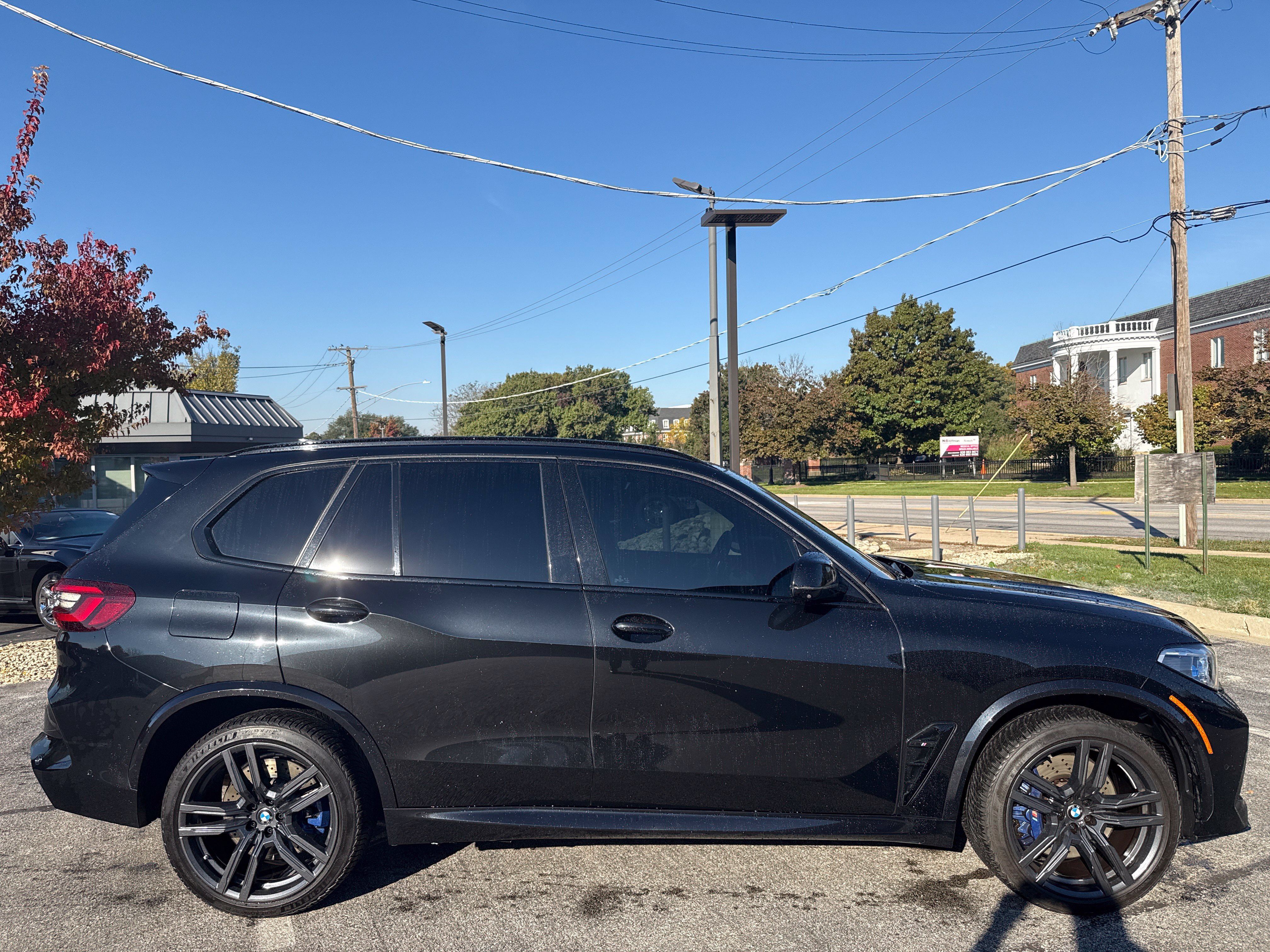 Used 2021 BMW X5 M w/ Competition Package AWD/4WD image 7