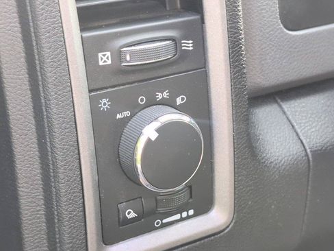 Used 2020 RAM 1500 Tradesman RWD image 34
