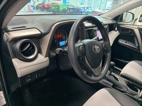 Used 2014 Toyota RAV4 LE image 14
