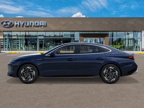 New 2026 Hyundai Sonata SEL FWD image 3