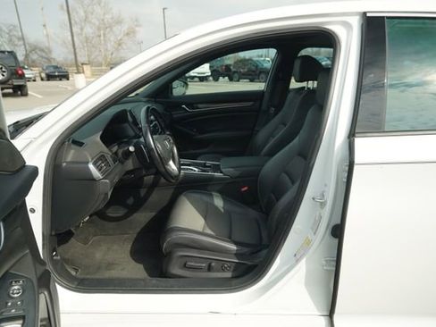 Used 2022 Honda Accord Sport image 13