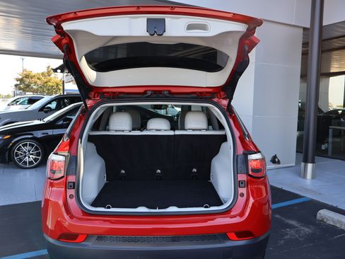 Used 2019 Jeep Compass Limited FWD image 20
