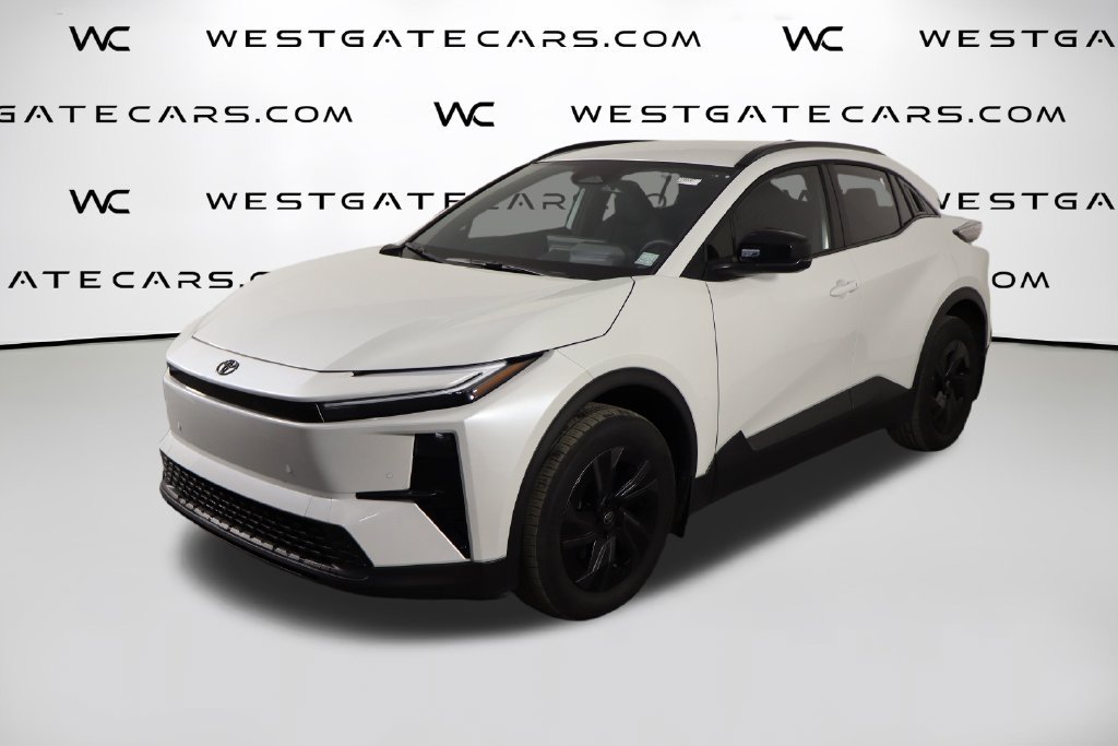 Used 2026 Toyota C-HR AWD/4WD 360° Tour