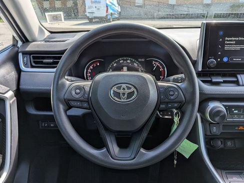 Used 2023 Toyota RAV4 LE AWD/4WD image 13
