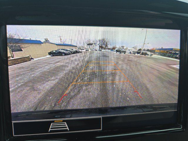 Used 2023 Chevrolet Traverse LS FWD image 22