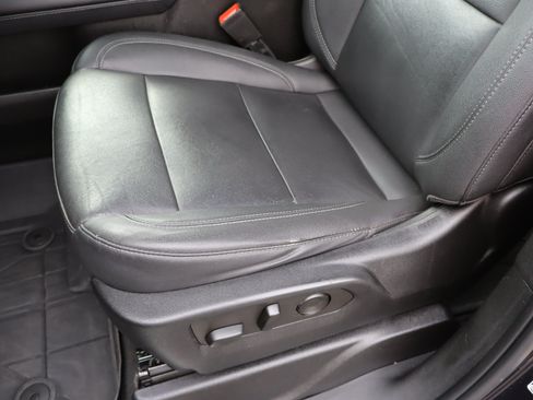 Used 2022 Chevrolet Tahoe LT AWD/4WD image 19