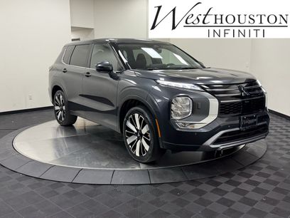 Used 2025 Mitsubishi Outlander SE