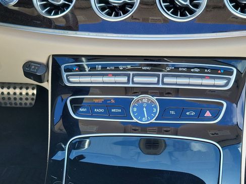 Used 2018 Mercedes-Benz E 400 4MATIC Cabriolet image 18