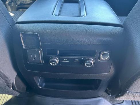 Used 2018 Chevrolet Suburban LS image 17