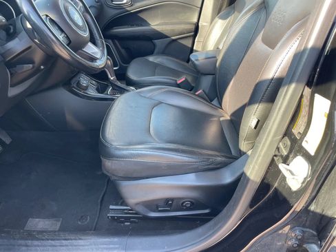 Used 2018 Jeep Compass Limited AWD/4WD image 20