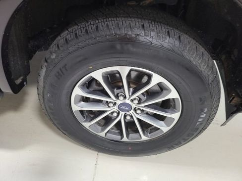 Used 2020 Ford F150 XLT w/ Equipment Group 302A Luxury AWD/4WD image 41