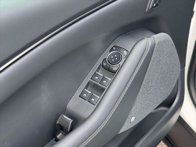 Used 2025 Ford Mustang Mach-E Premium AWD/4WD image 19