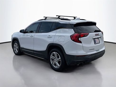 Used 2018 GMC Terrain SLE w/ Driver Convenience Package image 5