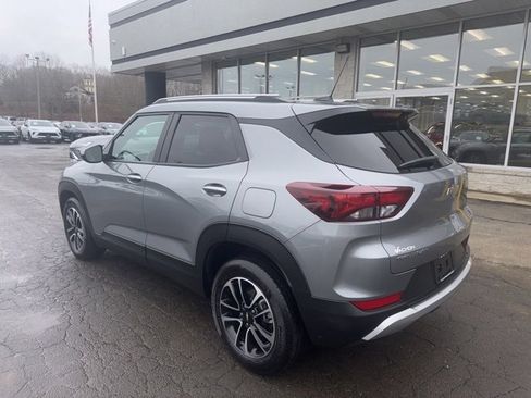 Used 2024 Chevrolet TrailBlazer LT image 4