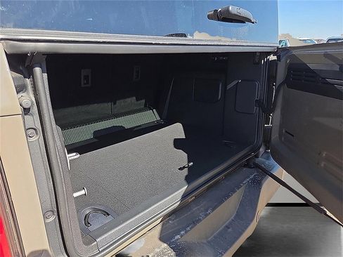 New 2025 Ford Bronco Outer Banks image 8