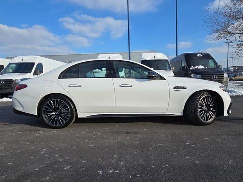 New 2026 Mercedes-Benz E 53 AMG e 4MATIC Sedan image 11