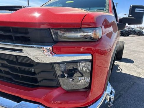 New 2026 Chevrolet Silverado 3500 LT w/ Convenience Package AWD/4WD image 9