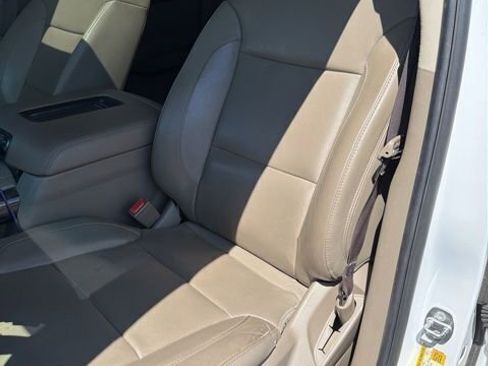 Used 2018 GMC Yukon XL SLT w/ Premium Edition RWD image 10