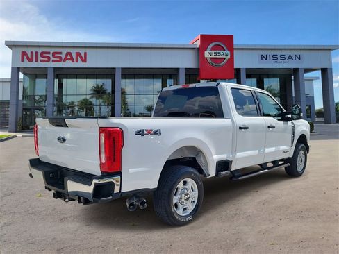 Used 2025 Ford F250 XLT image 5