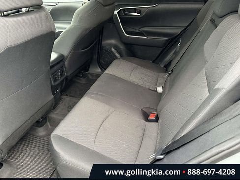 Used 2020 Toyota RAV4 XLE w/ Convenience Package image 9