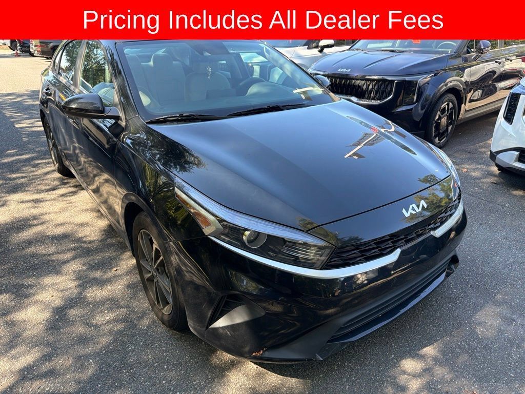 Certified 2023 Kia Forte LXS FWD image 1