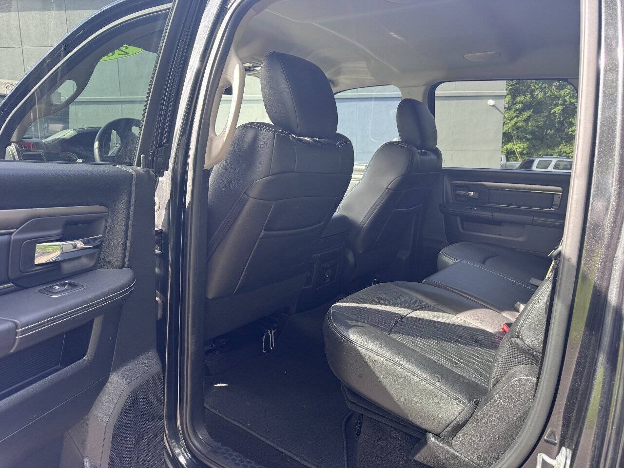 Used 2016 RAM 1500 Sport w/ Convenience Group AWD/4WD image 10