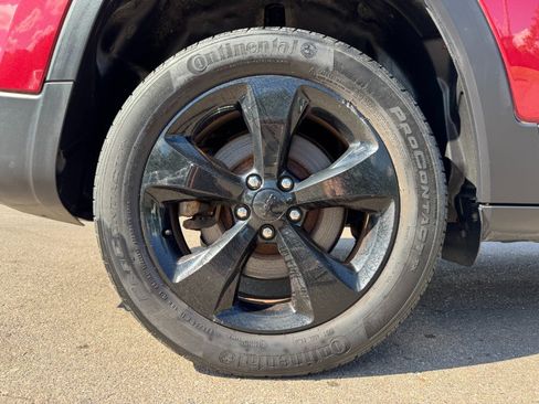 Used 2016 Jeep Cherokee Sport w/ Cold Weather Group AWD/4WD image 13