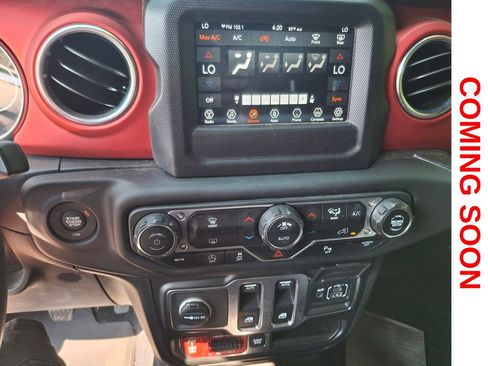 Used 2018 Jeep Wrangler Rubicon w/ Steel Bumper Group AWD/4WD image 10