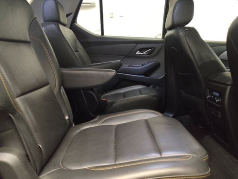 Used 2019 Chevrolet Traverse LT w/ LT Premium Package FWD image 19