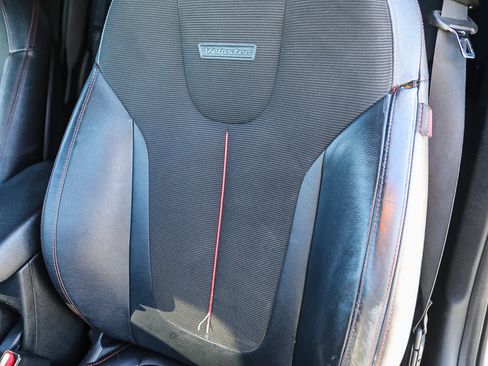 Used 2019 Hyundai Veloster 2.0 Premium image 25