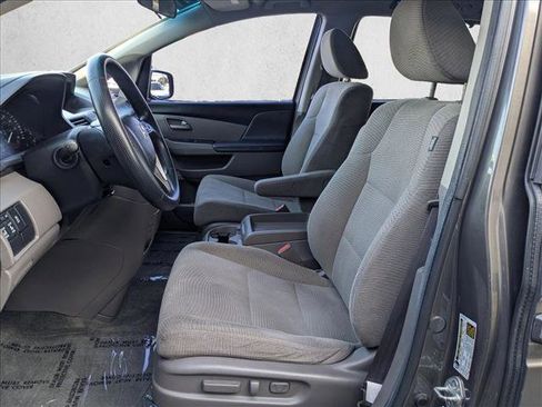 Used 2011 Honda Odyssey EX image 16