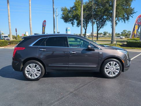 Used 2017 Cadillac XT5 Premium Luxury image 3