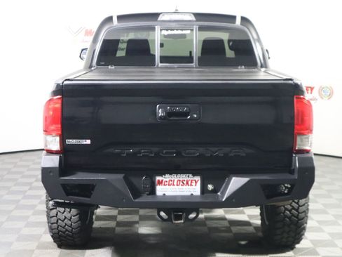 Used 2016 Toyota Tacoma TRD Off-Road w/ Towing Package AWD/4WD image 6
