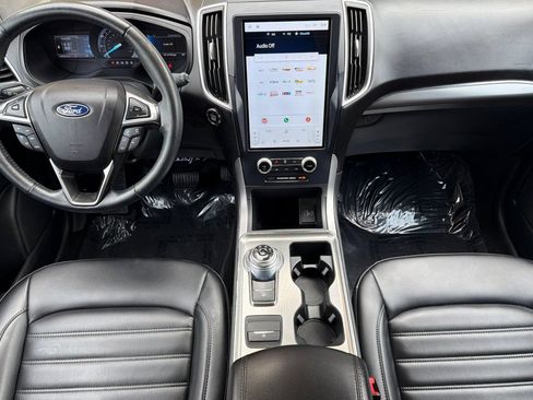 Certified 2022 Ford Edge SEL w/ Convenience Package AWD/4WD image 5