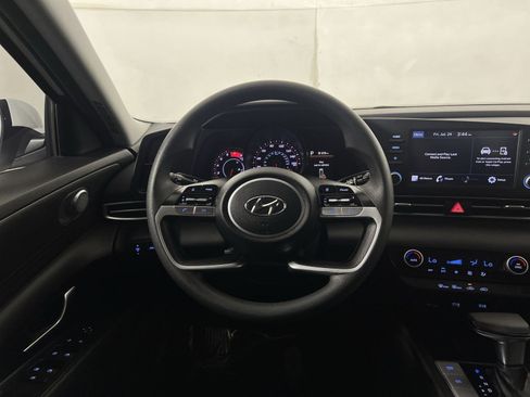 Used 2023 Hyundai Elantra SEL FWD image 16