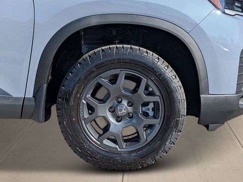 New 2026 Honda Pilot TrailSport image 9
