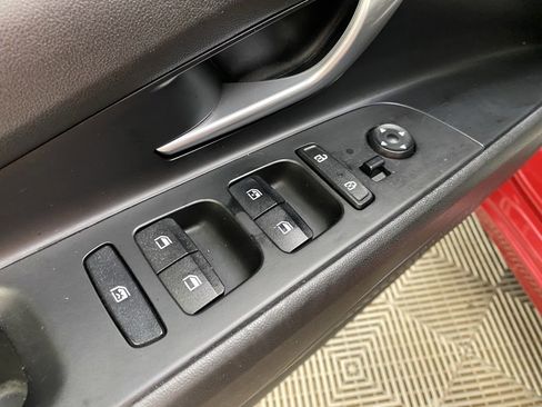 Used 2023 Hyundai Elantra SEL image 23