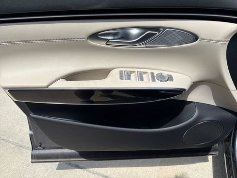 Certified 2026 Genesis GV70 2.5T AWD/4WD image 10