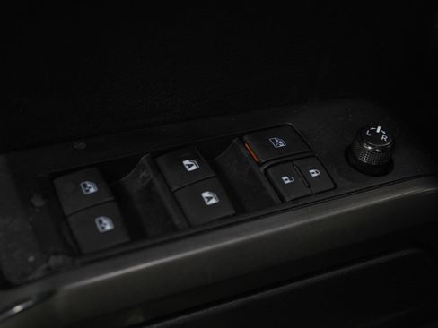Used 2021 Toyota Tacoma TRD Sport AWD/4WD image 22