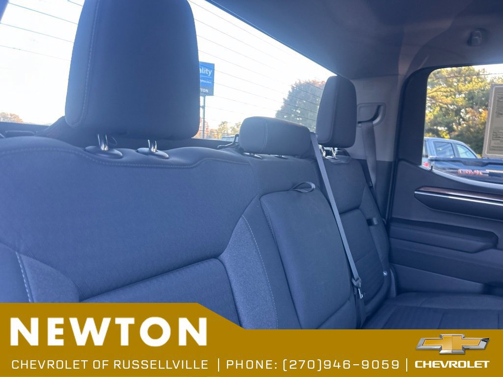 Used 2023 Chevrolet Silverado 1500 LT AWD/4WD image 29