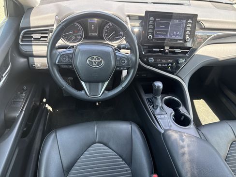 Used 2023 Toyota Camry SE FWD image 7