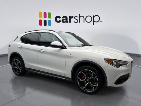 Used 2023 Alfa Romeo Stelvio Ti AWD/4WD image 7